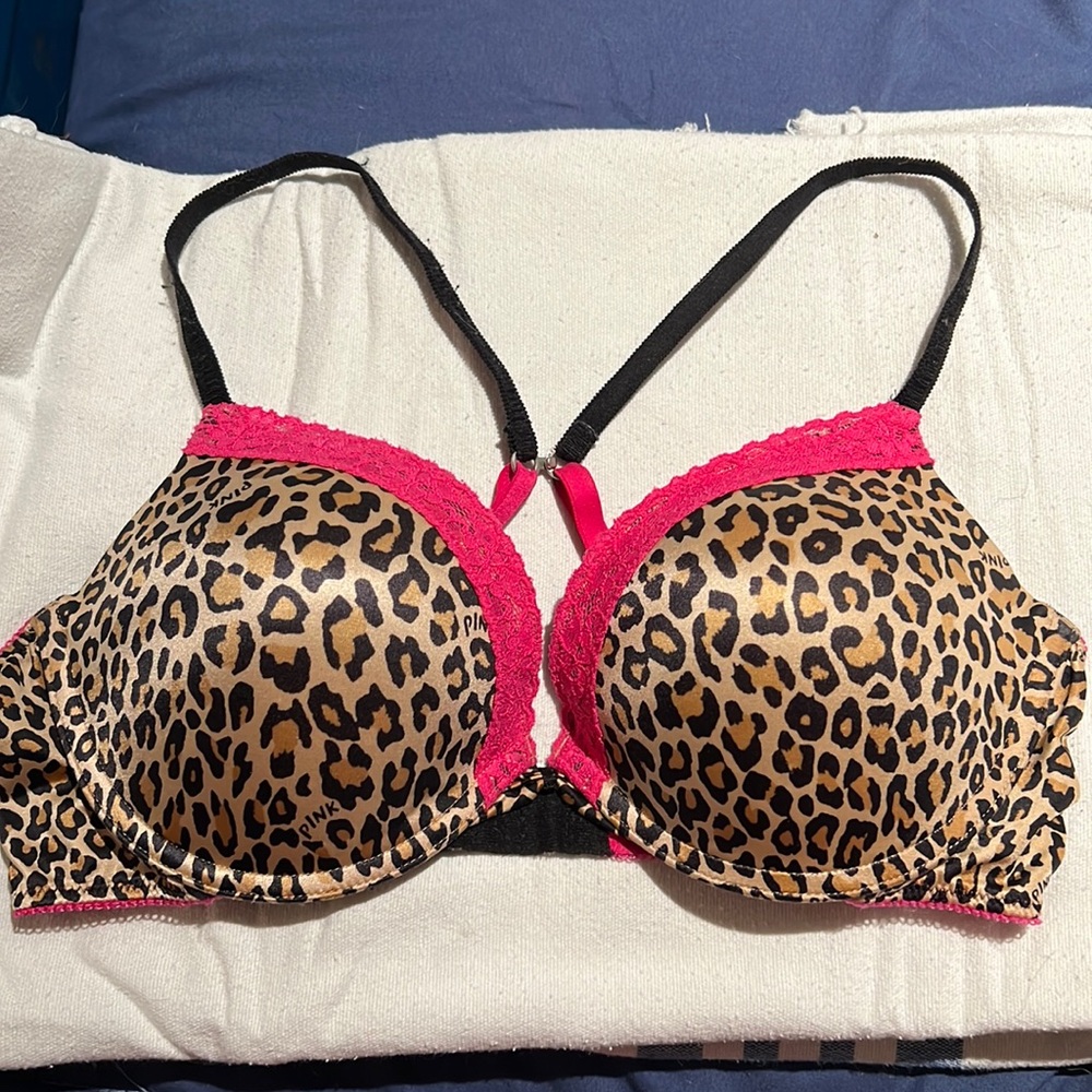 PINK Victoria’s Secret ultimate push-up 36B